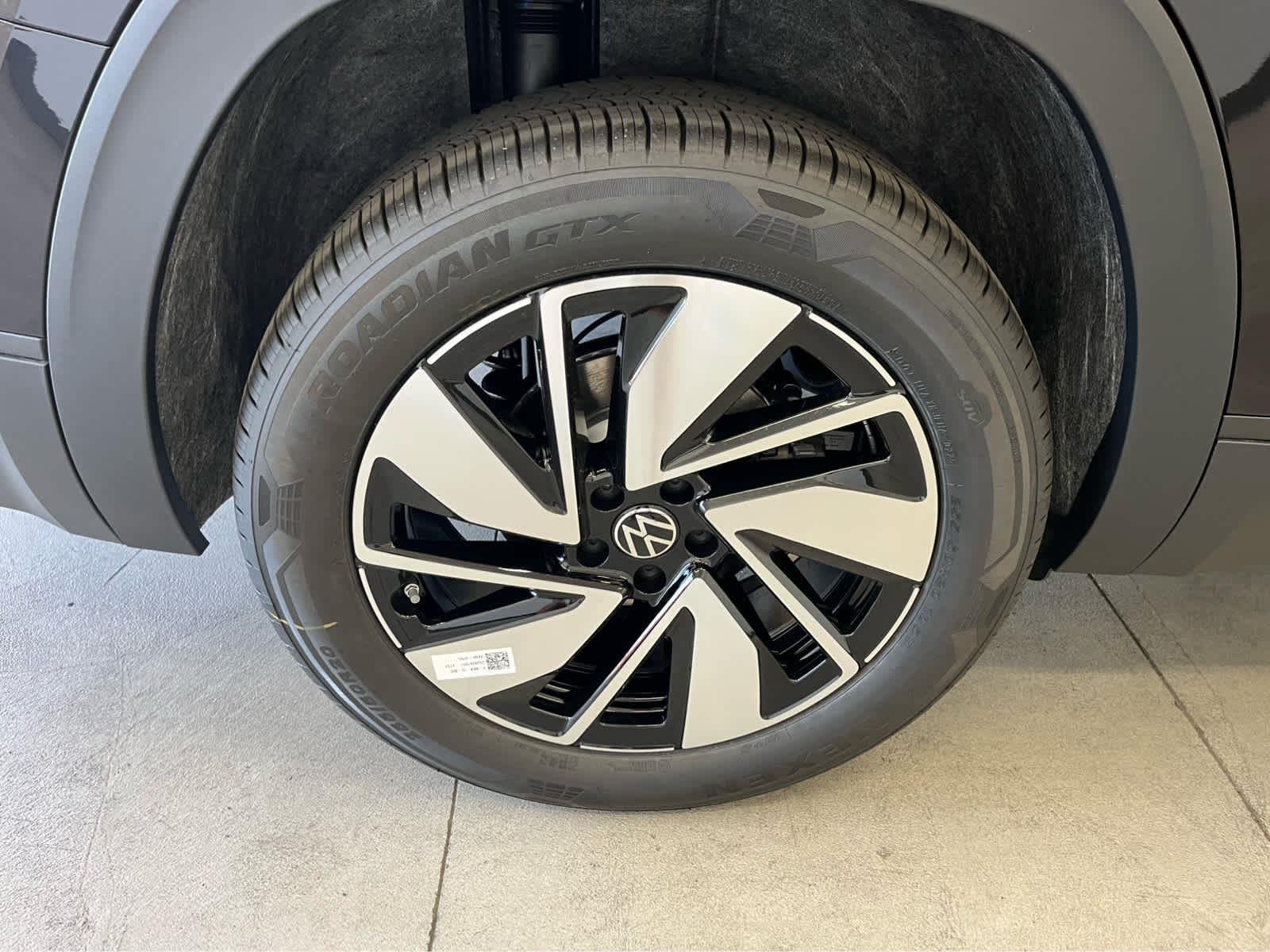 2026 Volkswagen Atlas SE w/Tech - Photo 9