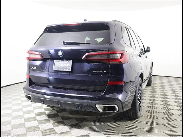Used 2023 Carbon Black Metallic BMW sDrive40i image 5