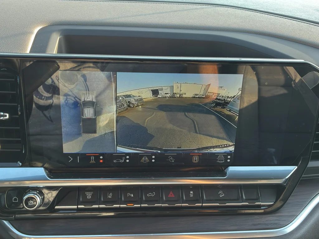 Used 2025 Sterling GMC SLT image 25