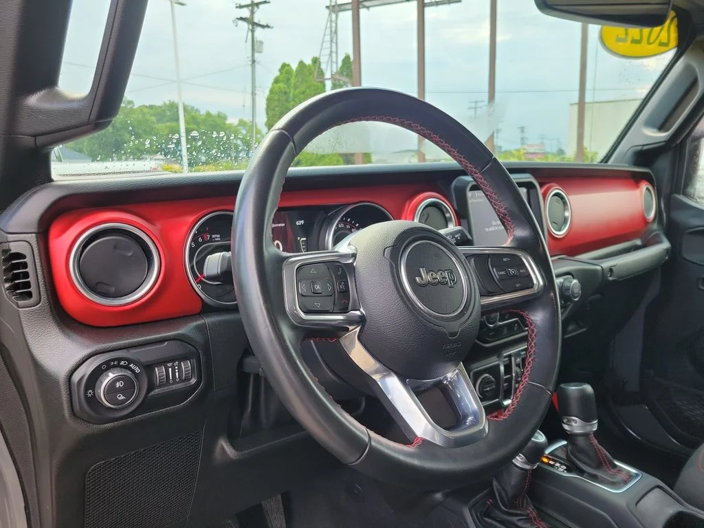 Used 2022 Gray Jeep Rubicon image 16