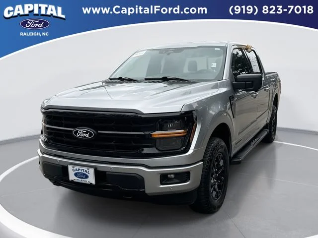 Used 2025 Silver Ford XLT image 1