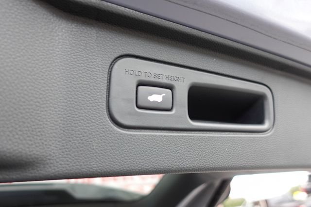 Used 2023 Gray Honda Touring image 27