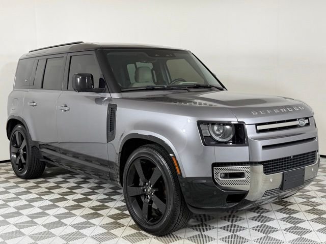 2023 Land Rover Defender 110 SE P400's photo