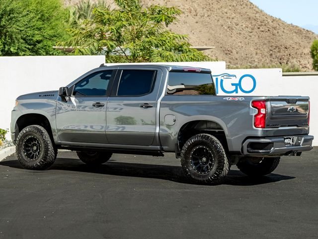 Used 2021 Satin Steel Metallic Chevrolet Custom image 9