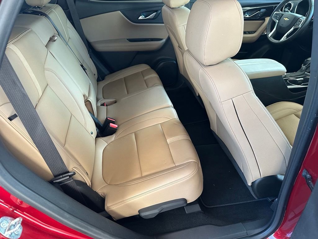Used 2022 Red Chevrolet Premier image 35