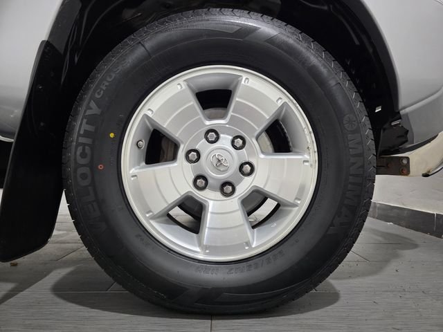 Used 2015 Silver Toyota Base image 25