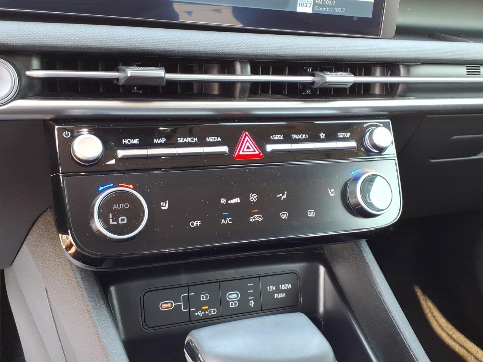 Used 2025 Serenity White Pearl Hyundai SEL Convenience image 26