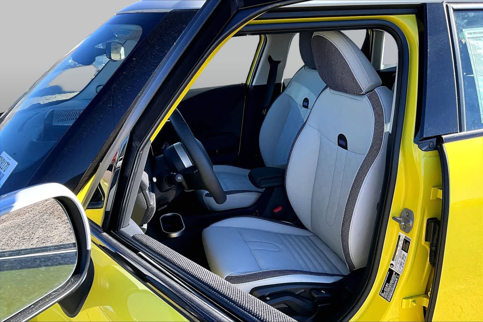 New 2026 Sunny Side Yellow MINI Iconic image 9