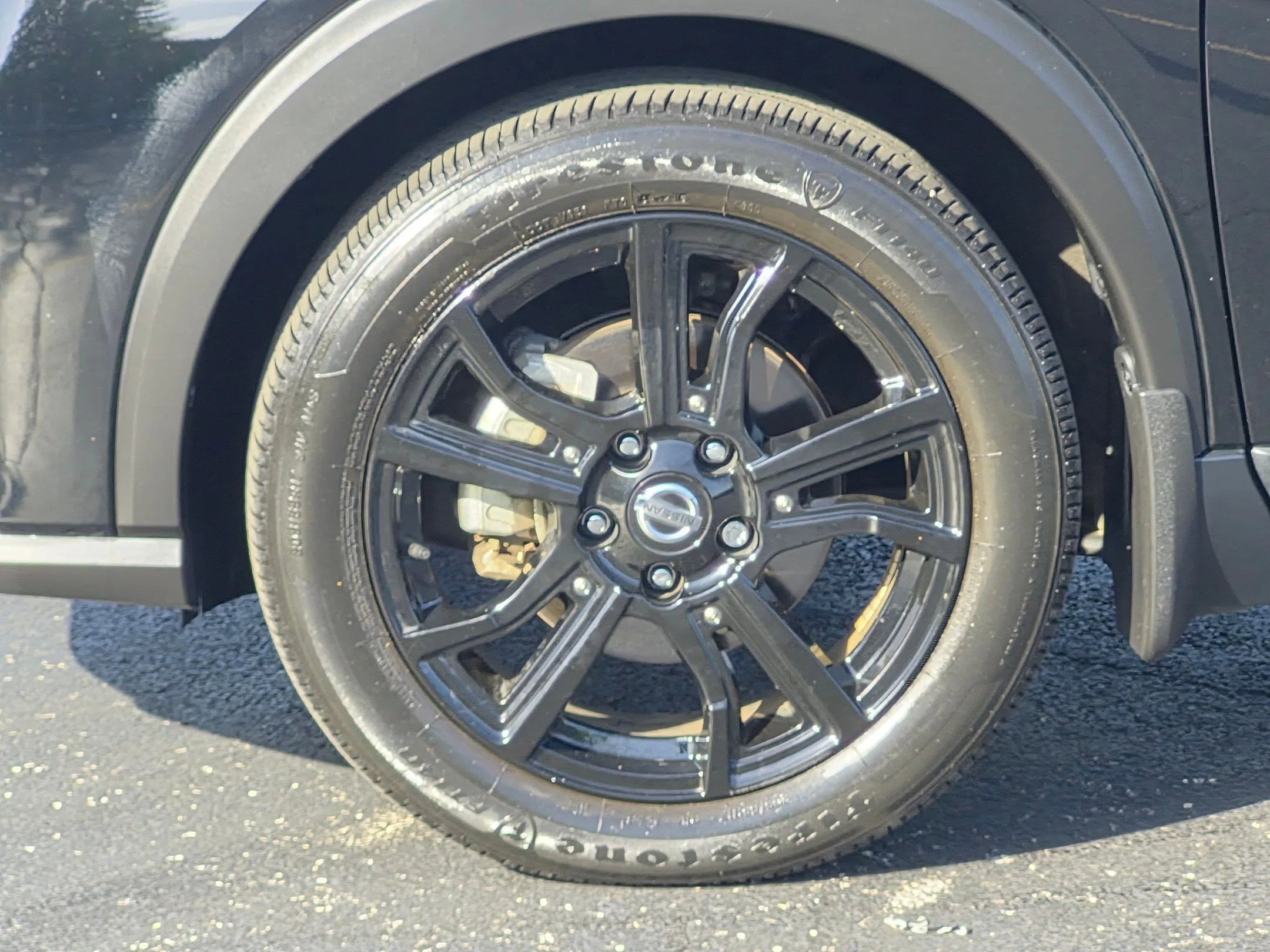 Used 2021 Super Black Nissan SR image 9