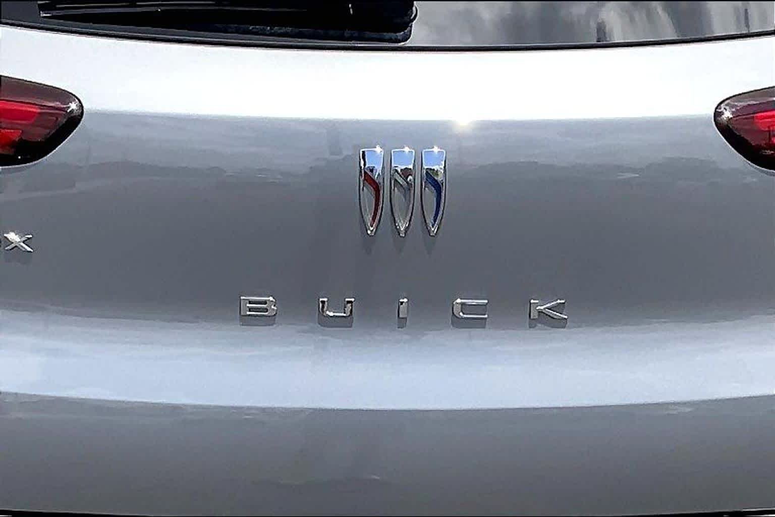 Used 2024 Moonstone Gray Metallic Buick Preferred image 31