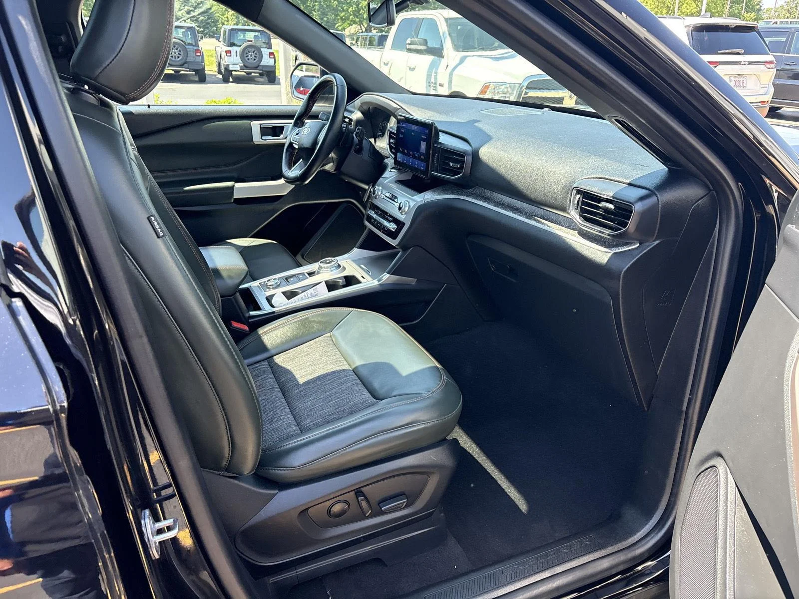 Used 2023 Agate Black Metallic Ford Timberline image 15