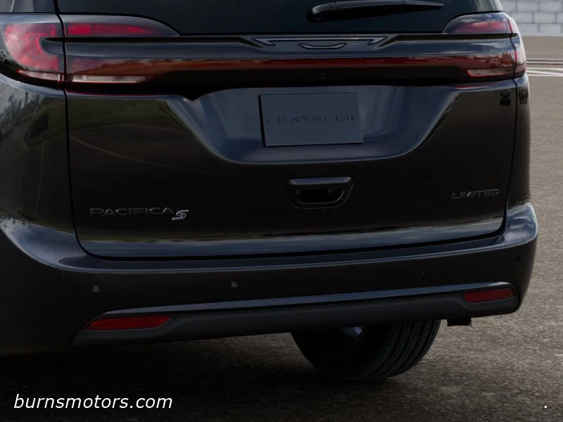 New 2027 Diamond Black Crystal Pearl-Coat Exterior Paint Chrysler Limited image 13