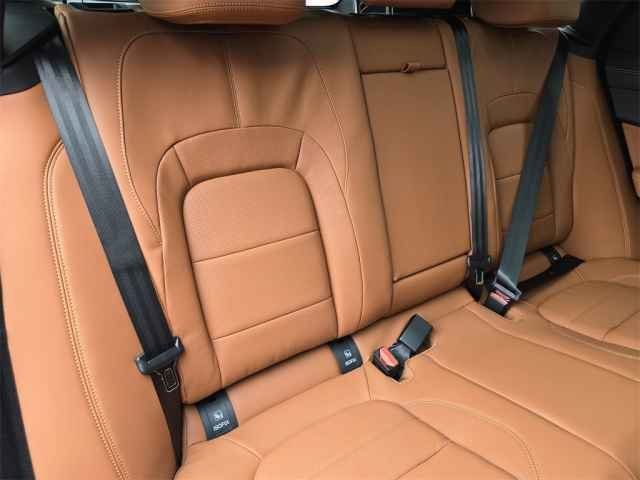 2026 Jaguar F-Pace R-Dynamic S - Photo 21