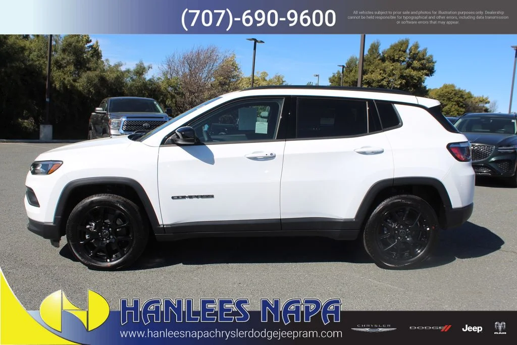 Used 2026 White Jeep Latitude image 2