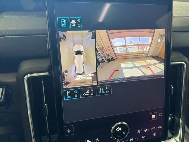 2026 GMC Yukon XL Denali - Photo 4