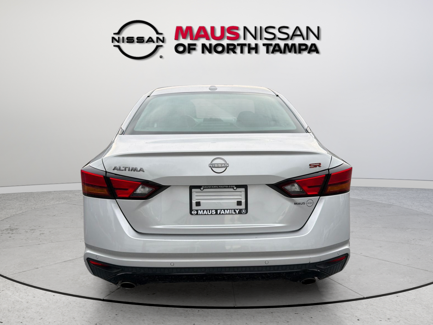 Used 2024 Silver Nissan 2.5 SR image 7