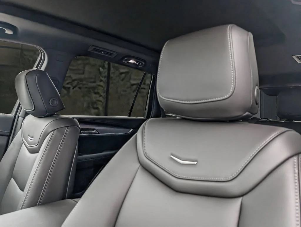 2025 Cadillac XT6 Luxury - Photo 11