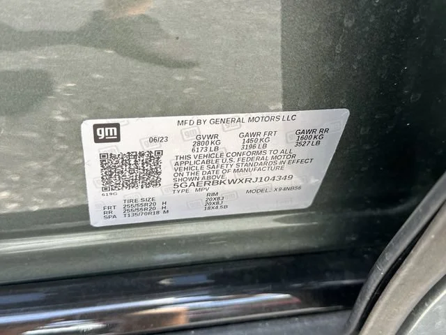 Used 2024 Sage Metallic Buick Essence image 38