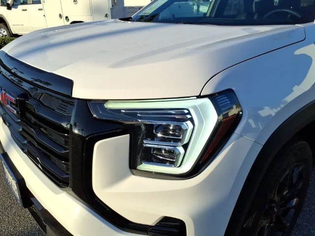 Used 2026 Summit White GMC Elevation image 10