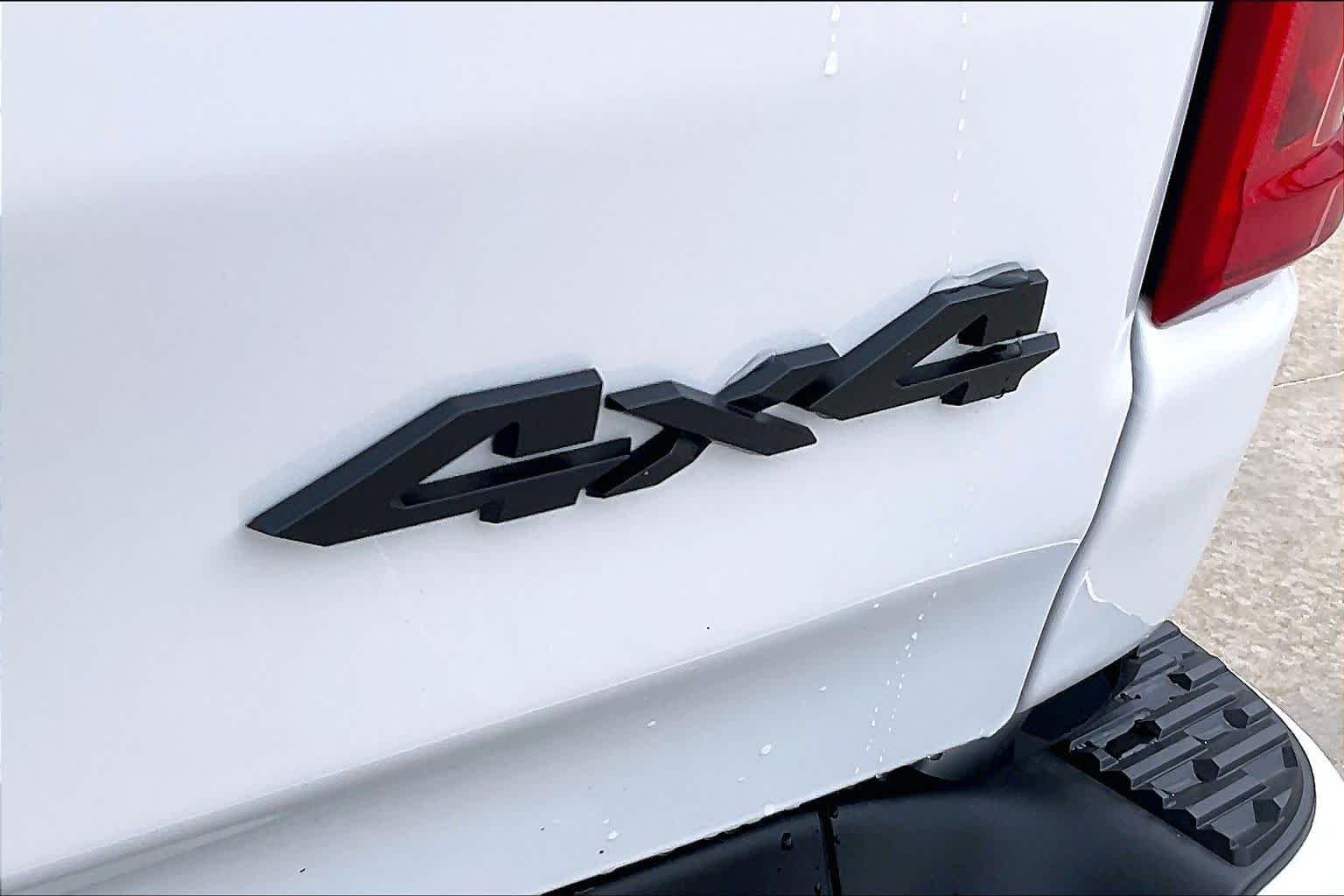 New 2026 Bright White Clear-Coat Exterior Paint RAM Limited image 15
