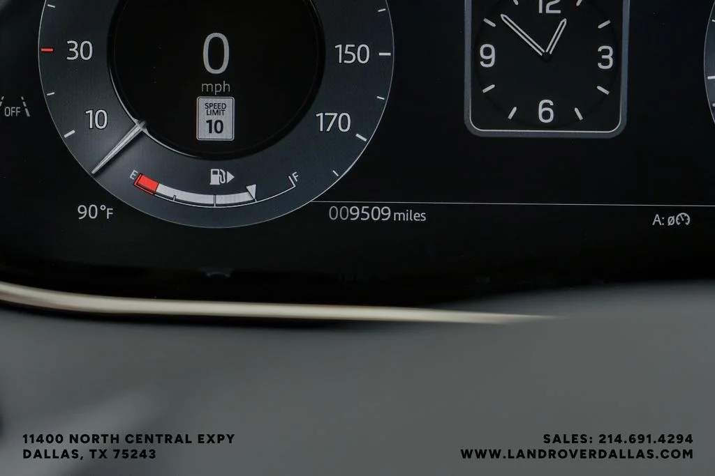Used 2026 White Land Rover Dynamic image 23