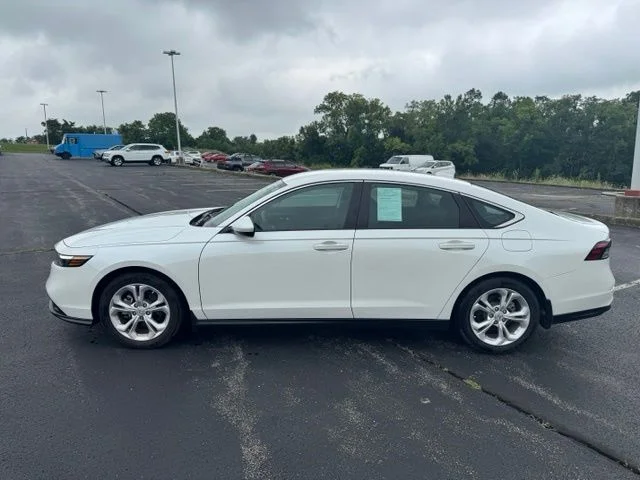 Used 2025 Platinum White Pearl Honda LX image 6