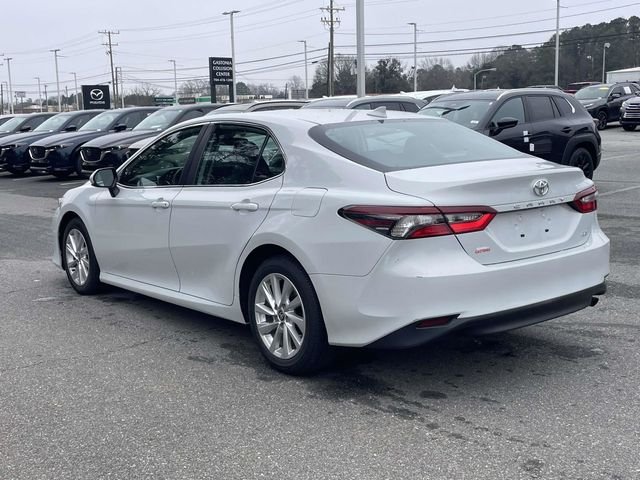 2023 Toyota Camry LE - Photo 4