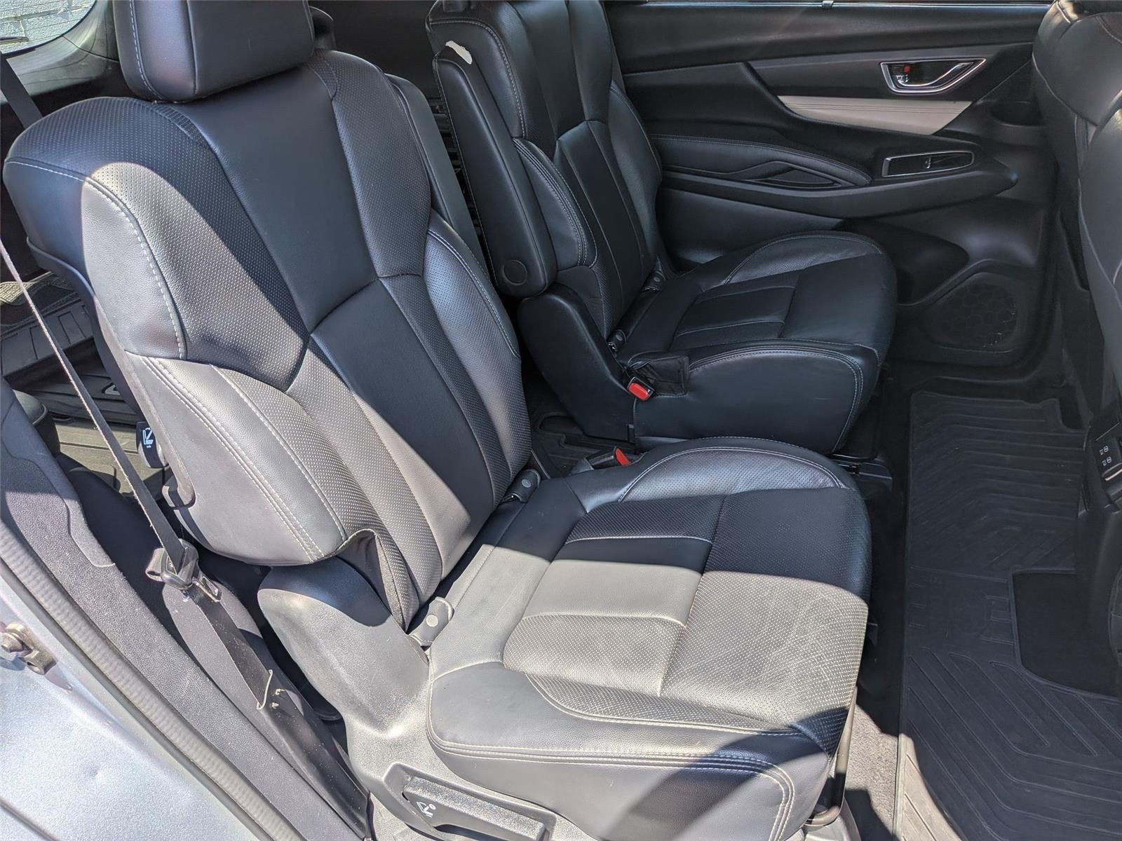 Used 2020 Ice Silver Metallic Subaru Limited image 34