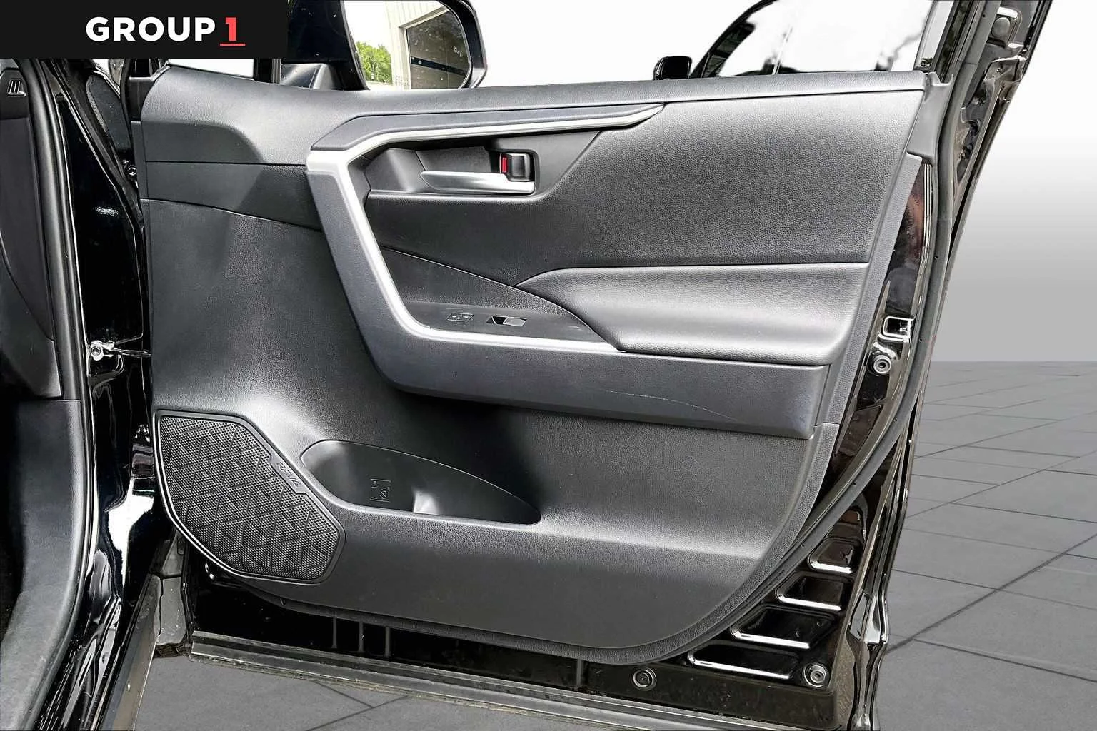Used 2025 Midnight Black Metallic Toyota XLE image 23