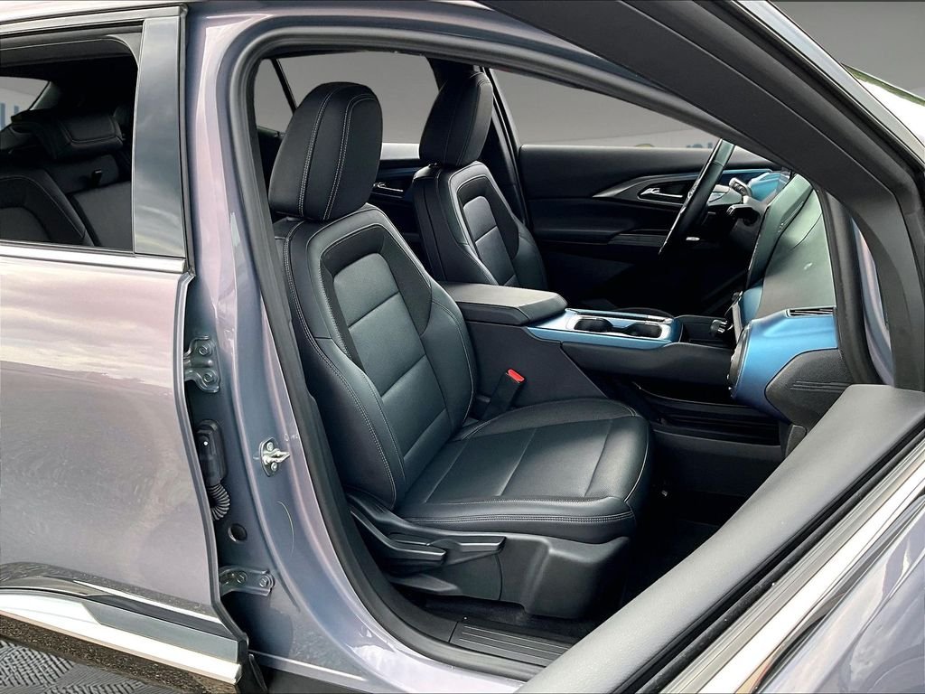 Used 2024 Gray Chevrolet LT image 11