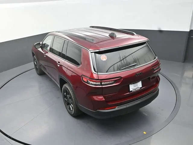 New 2026 Velvet Red Pearl-Coat Exterior Paint Jeep Altitude image 15