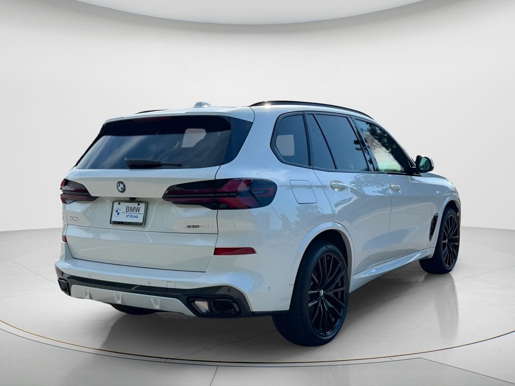 New 2026 Mineral White Metallic BMW xDrive40i image 5