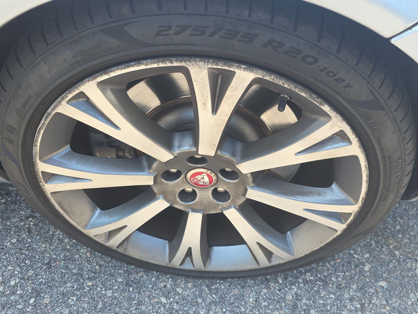Used 2010 Liquid Silver Jaguar XKR image 16