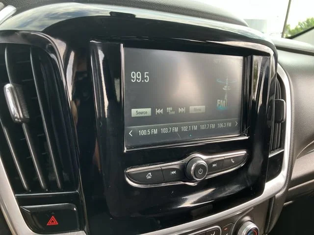 Used 2018 SILVER ICE METALLIC Chevrolet LS image 13