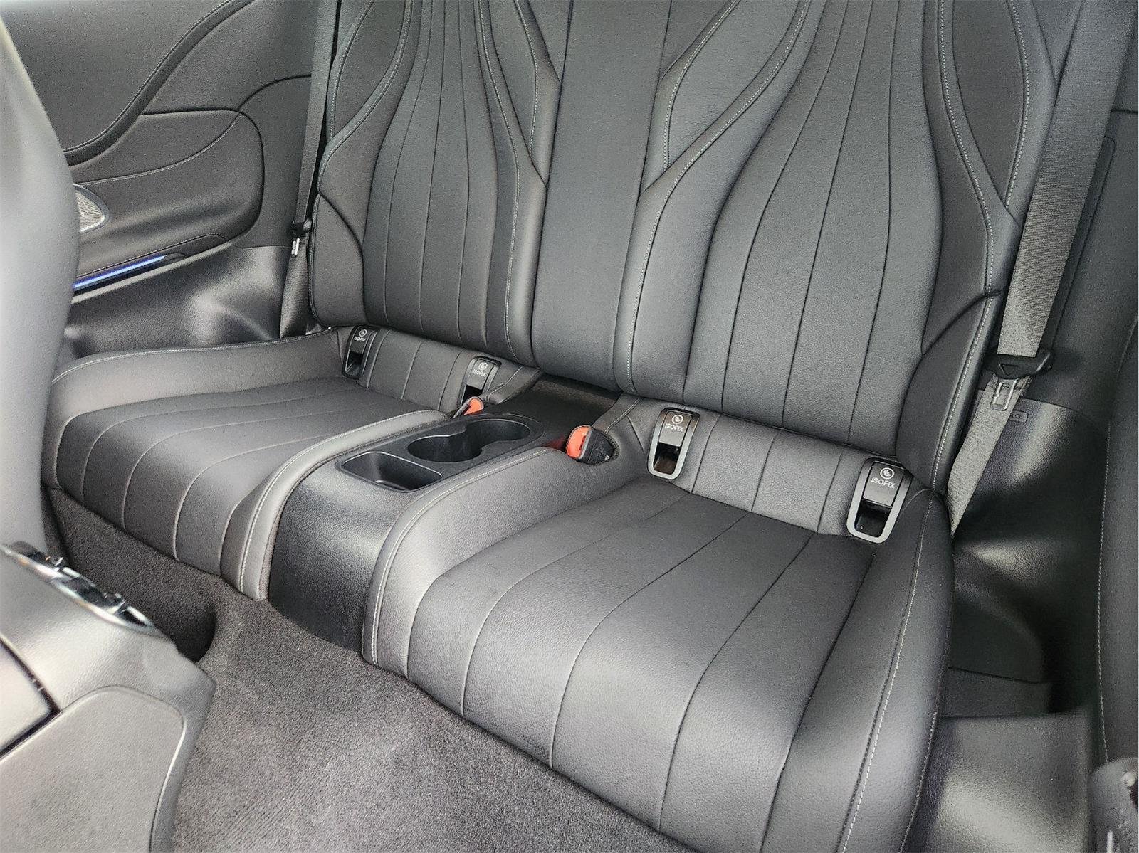 Used 2024 Gray Mercedes-Benz 4MATIC® image 30