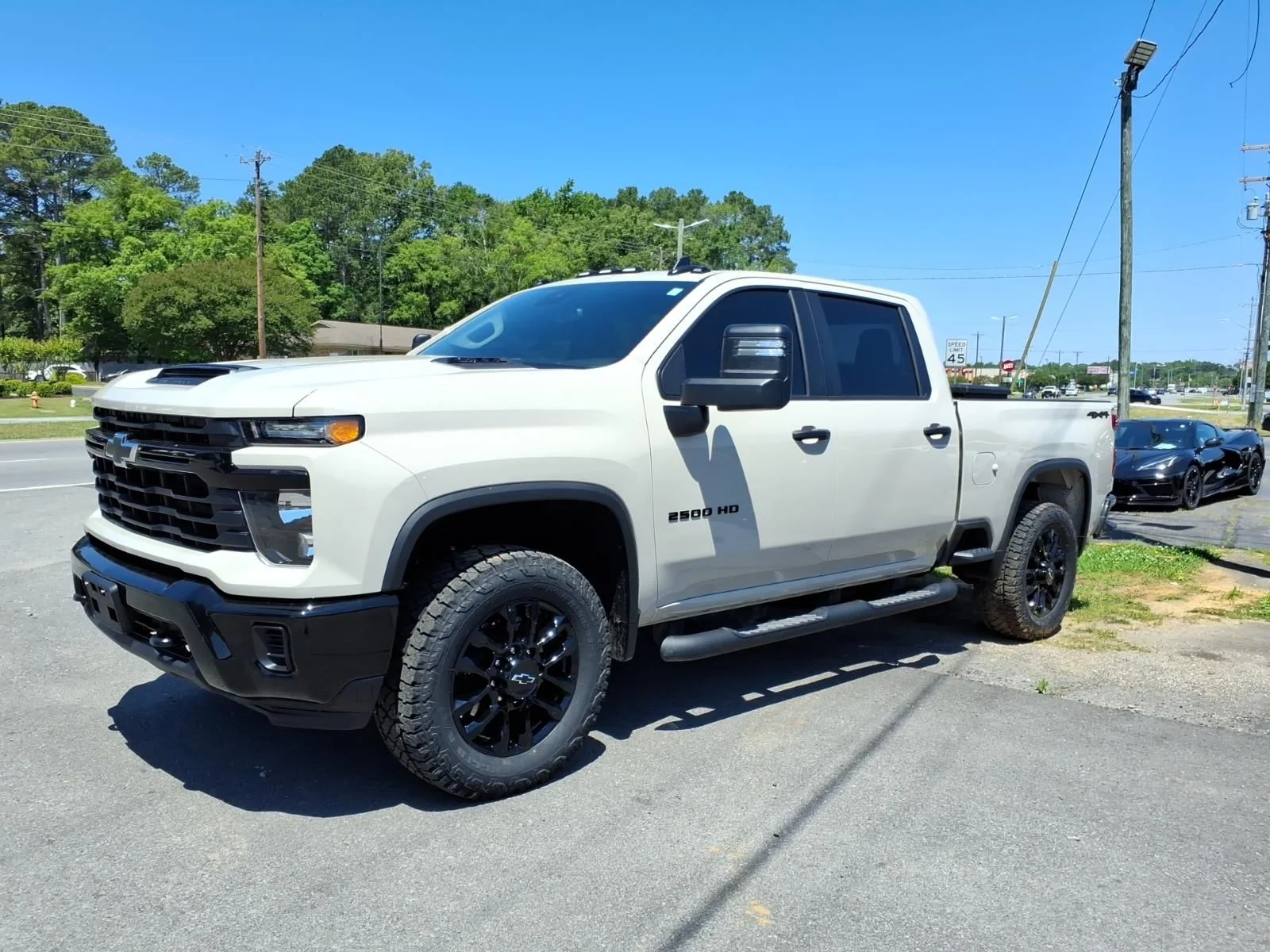 2026 Chevrolet Silverado HD Custom 4WD Crew Cab Standard Box's photo