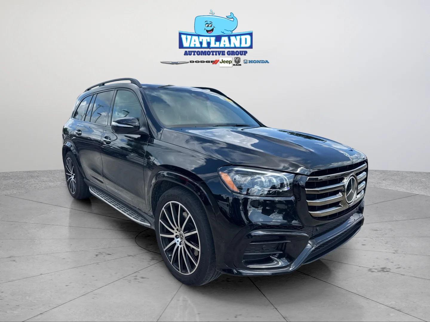 Used 2025 Black Mercedes-Benz GLS 450 image 35