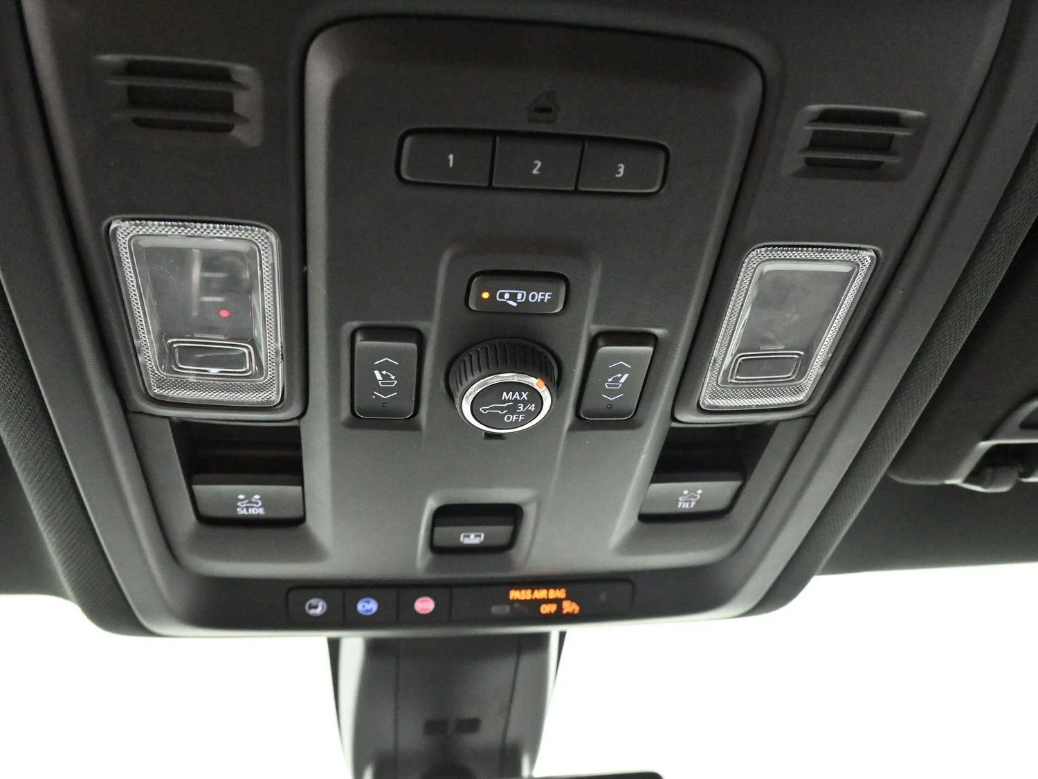 Used 2021 Black Chevrolet Premier image 31