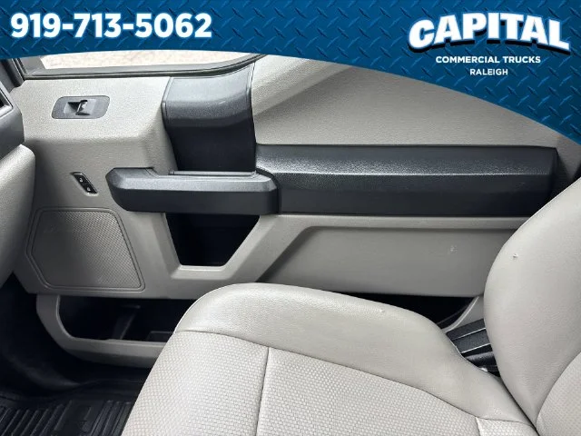 Used 2017 White Ford XL image 28