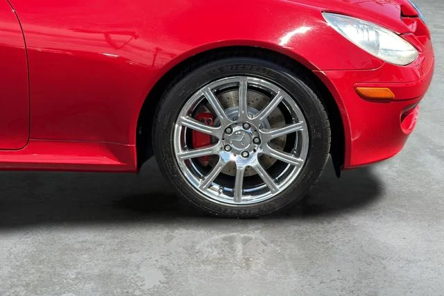 Used 2005  Mercedes-Benz SLK 350 image 33