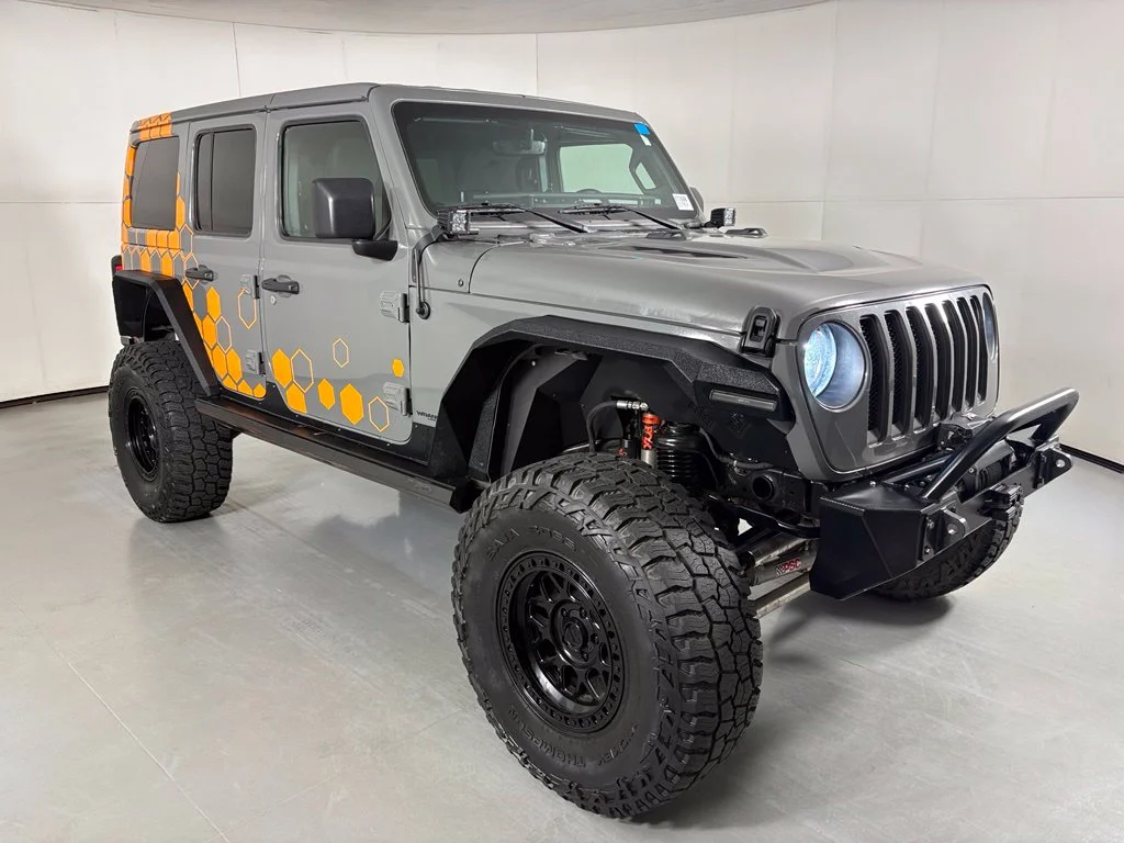 Used 2018 Gray Jeep Unlimited Rubicon image 2