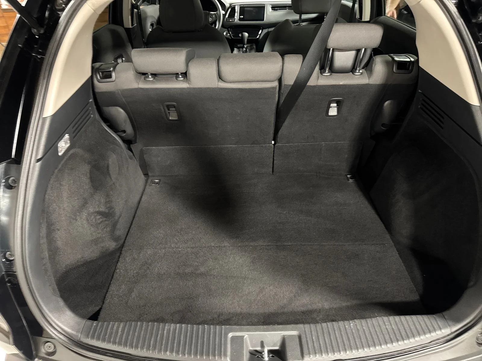 Certified Used 2021 Crystal Black Pearl Honda EX image 27