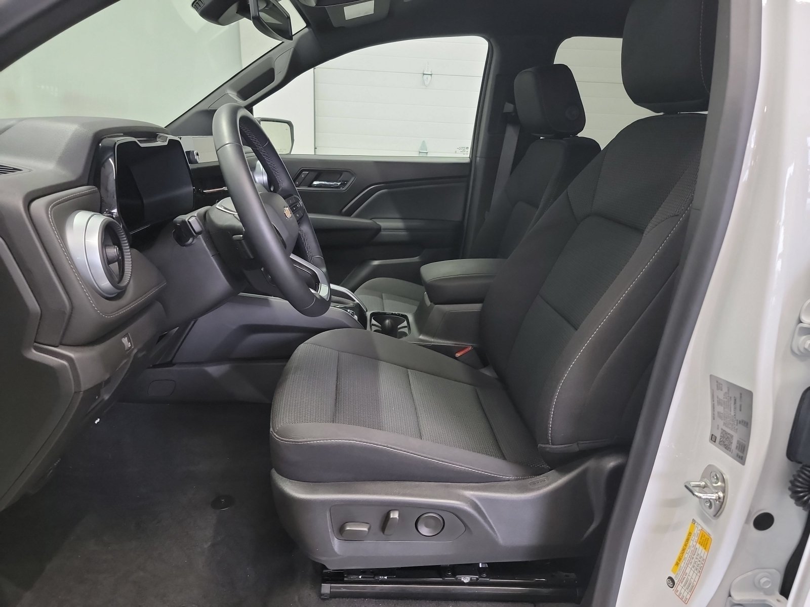 Used 2026 Summit White Chevrolet 4WD LT image 11