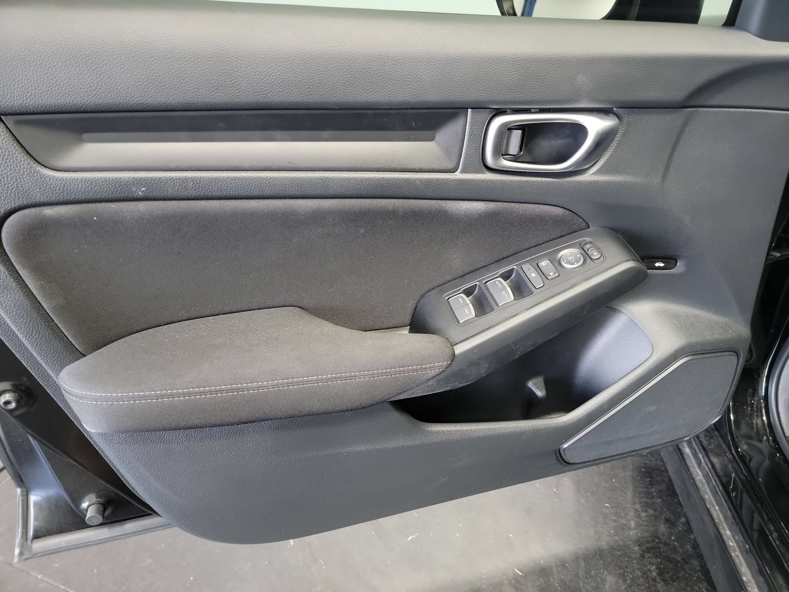 2026 Honda Civic LX - Photo 13