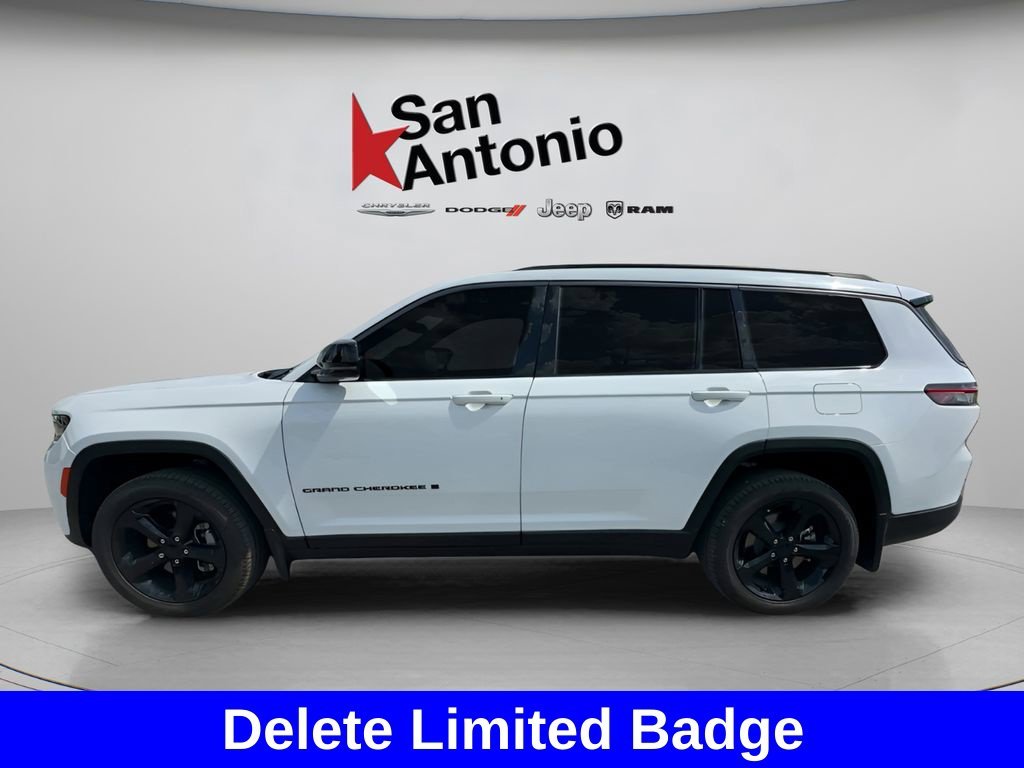 New 2026 Bright White Clear-Coat Exterior Paint Jeep Limited image 11