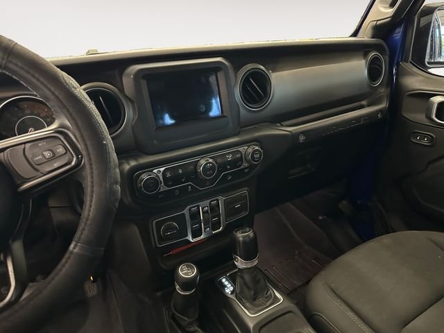 Used 2018 Blue Jeep Unlimited Sport S image 10