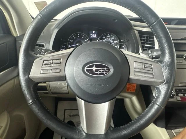 Used 2011 White Subaru 2.5i Premium image 18