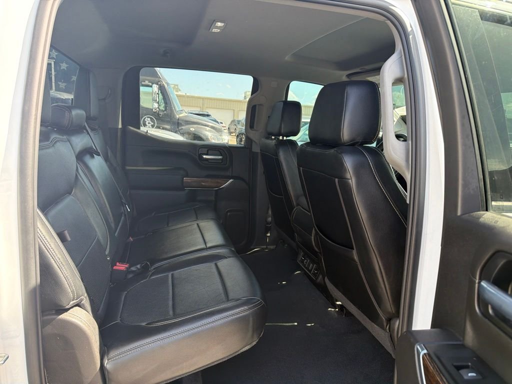 Used 2021 White GMC Elevation image 4
