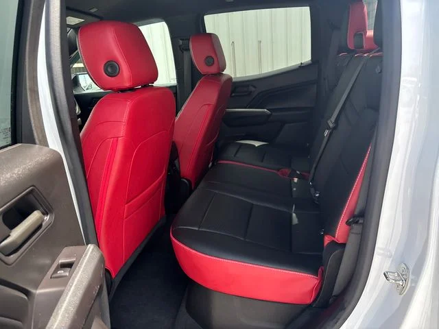Used 2023 White Chevrolet Trail Boss image 22