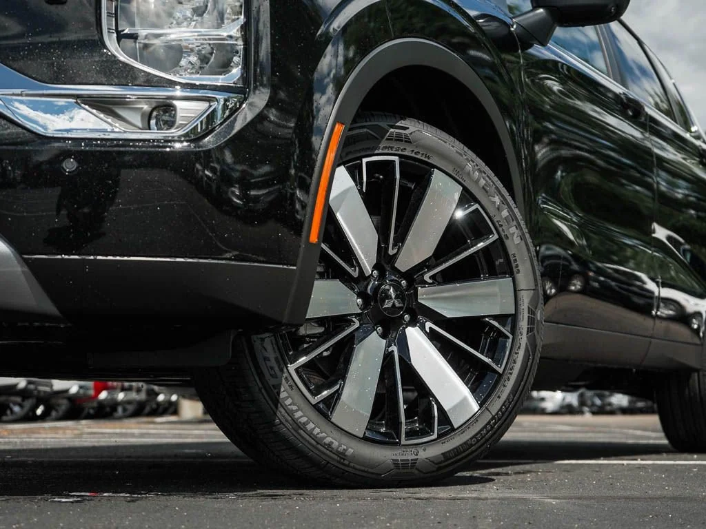 2026 Mitsubishi Outlander SE - Photo 6